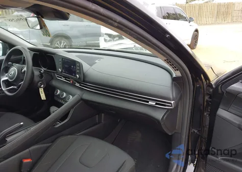 2021 Hyundai Elantra Se z USA, uszkodzony, nr VIN KMHLL4AG9MU105394